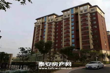 酿造小区3室2厅1卫123㎡，带附房